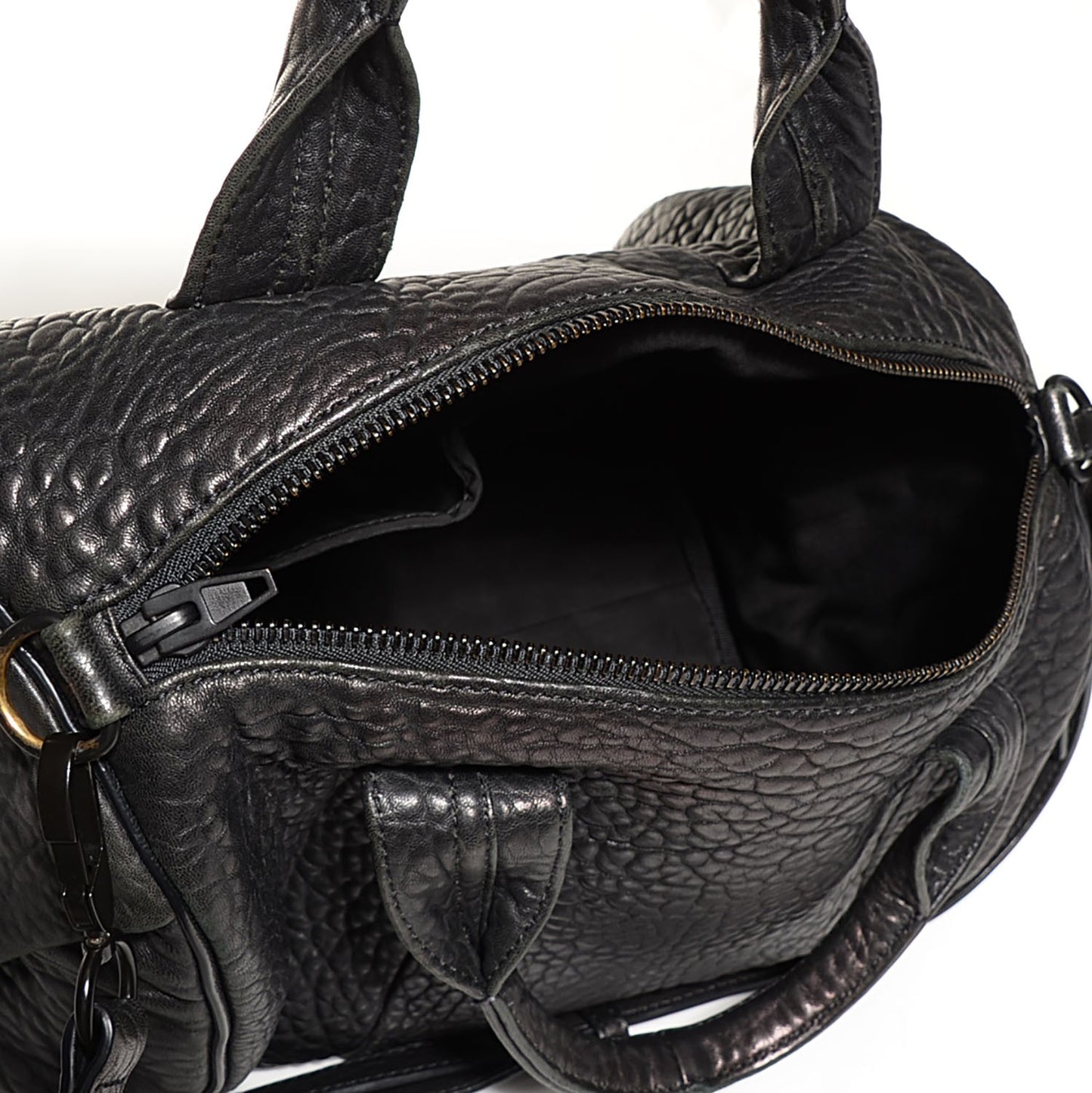 Pebbled Lambskin Rocco Black Matte Black Hardware