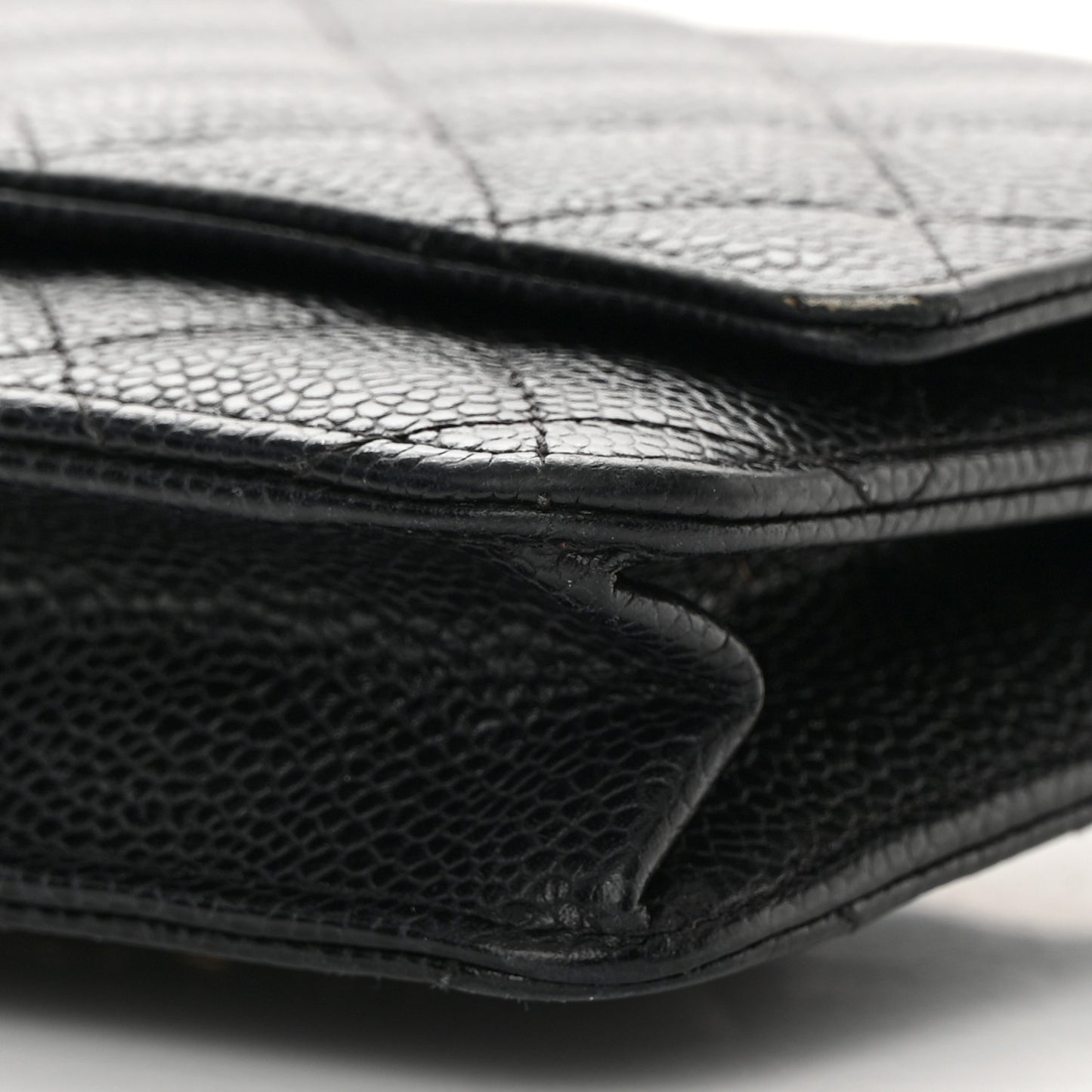 Caviar Quilted Wallet on Chain WOC Black