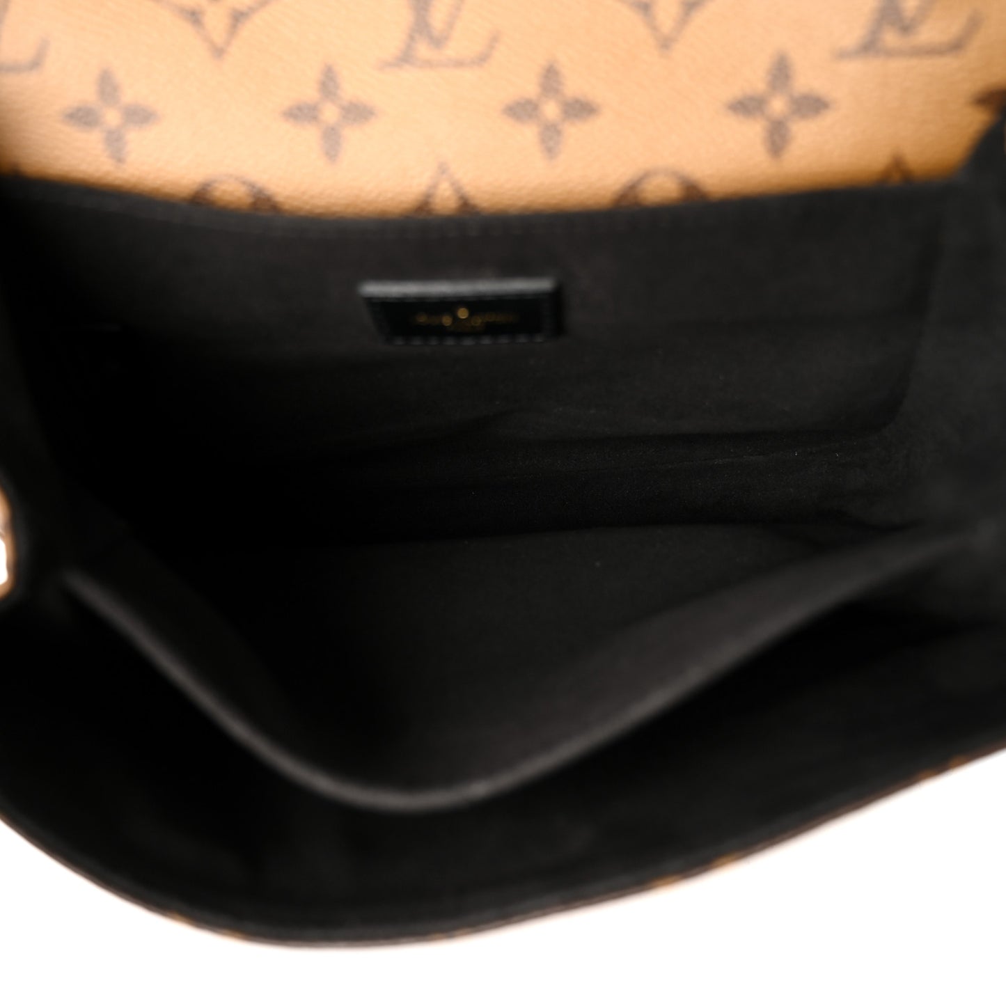 Reverse Monogram Pochette Metis
