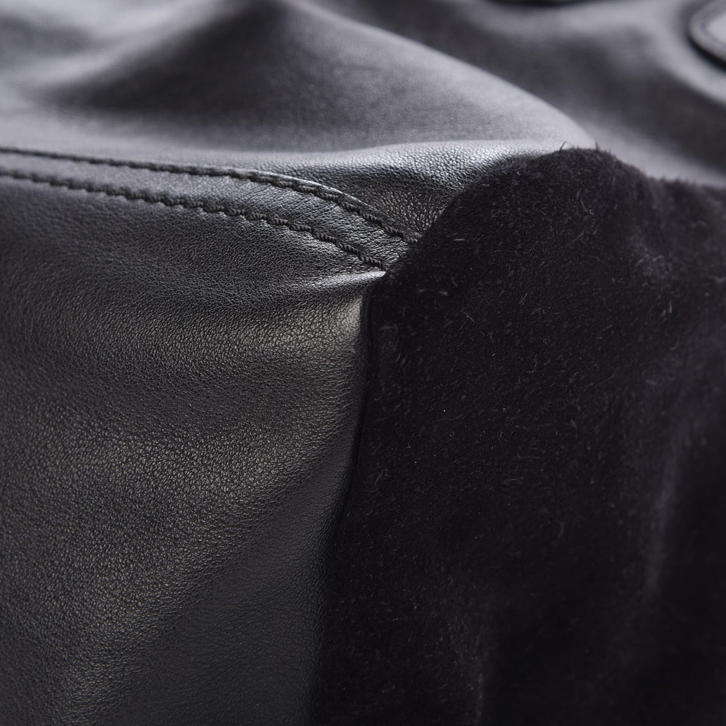 Calfskin Crocodile Embossed Medium Pandora Black