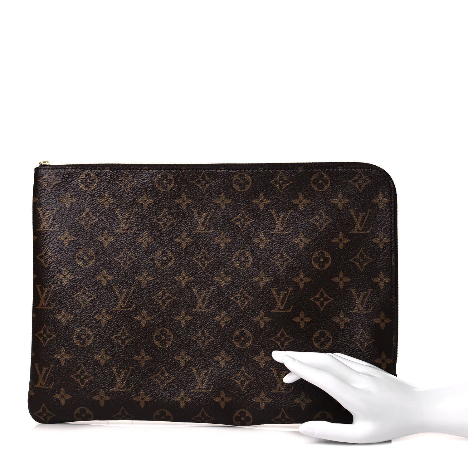 Louis Vuitton Monogram Etui Voyage GM Pouch 2 of 11