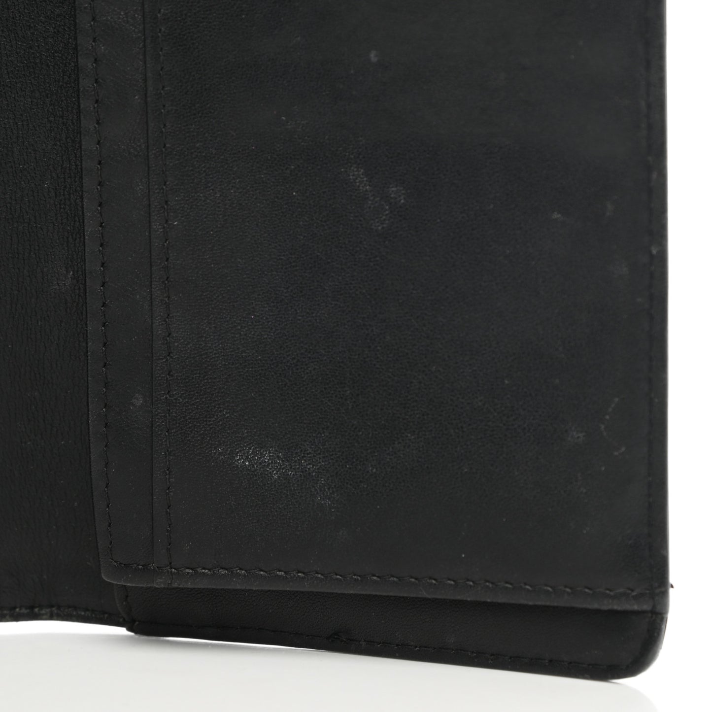 Patent Camellia Embossed Yen Wallet Black