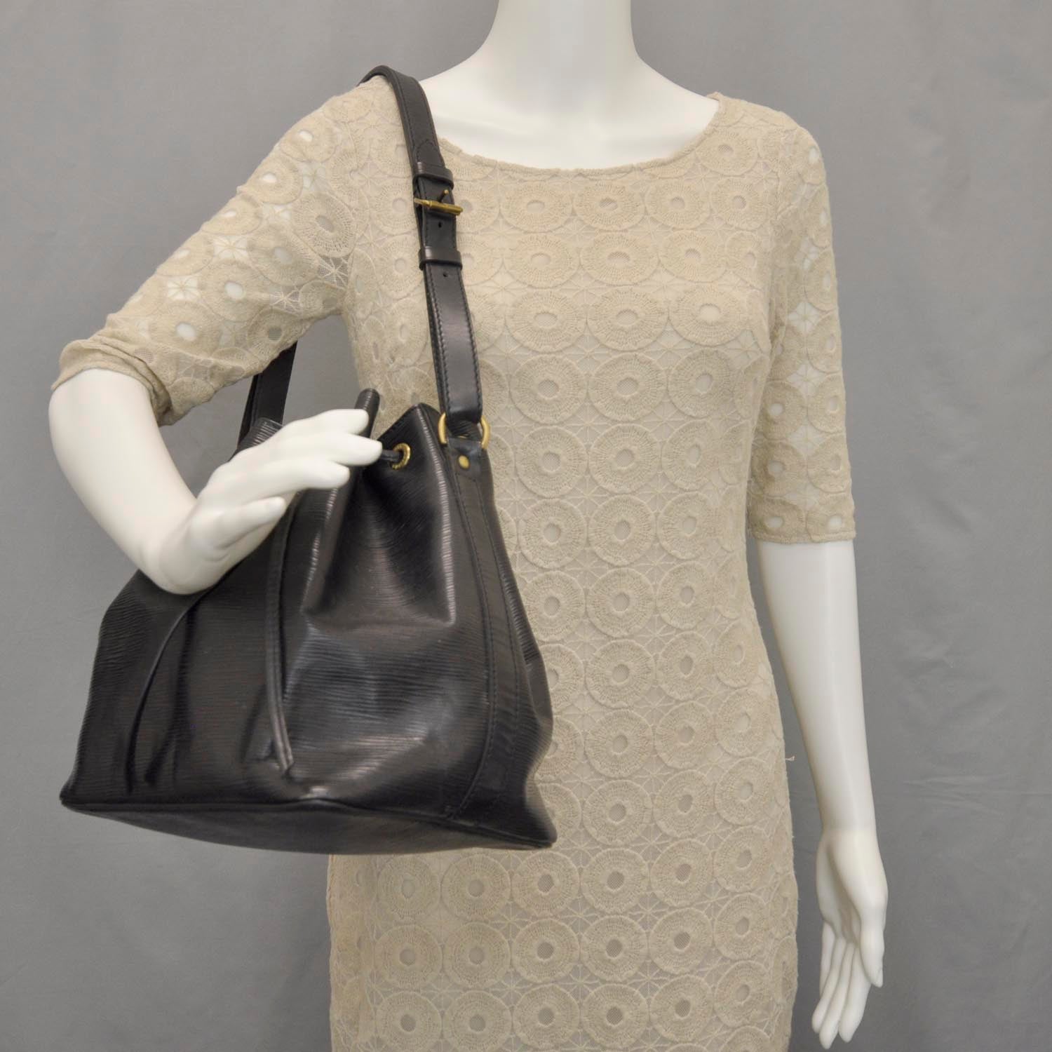 Louis Vuitton Epi Petit Noe Black 2 of 11