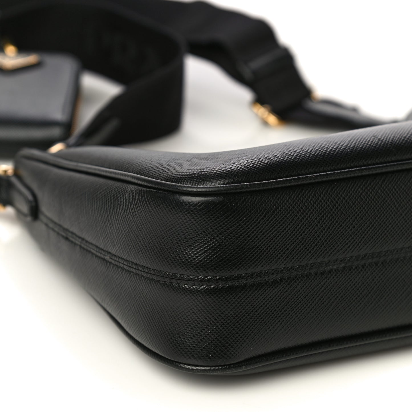 Saffiano Lux Re-Edition 2005 Shoulder Bag Black