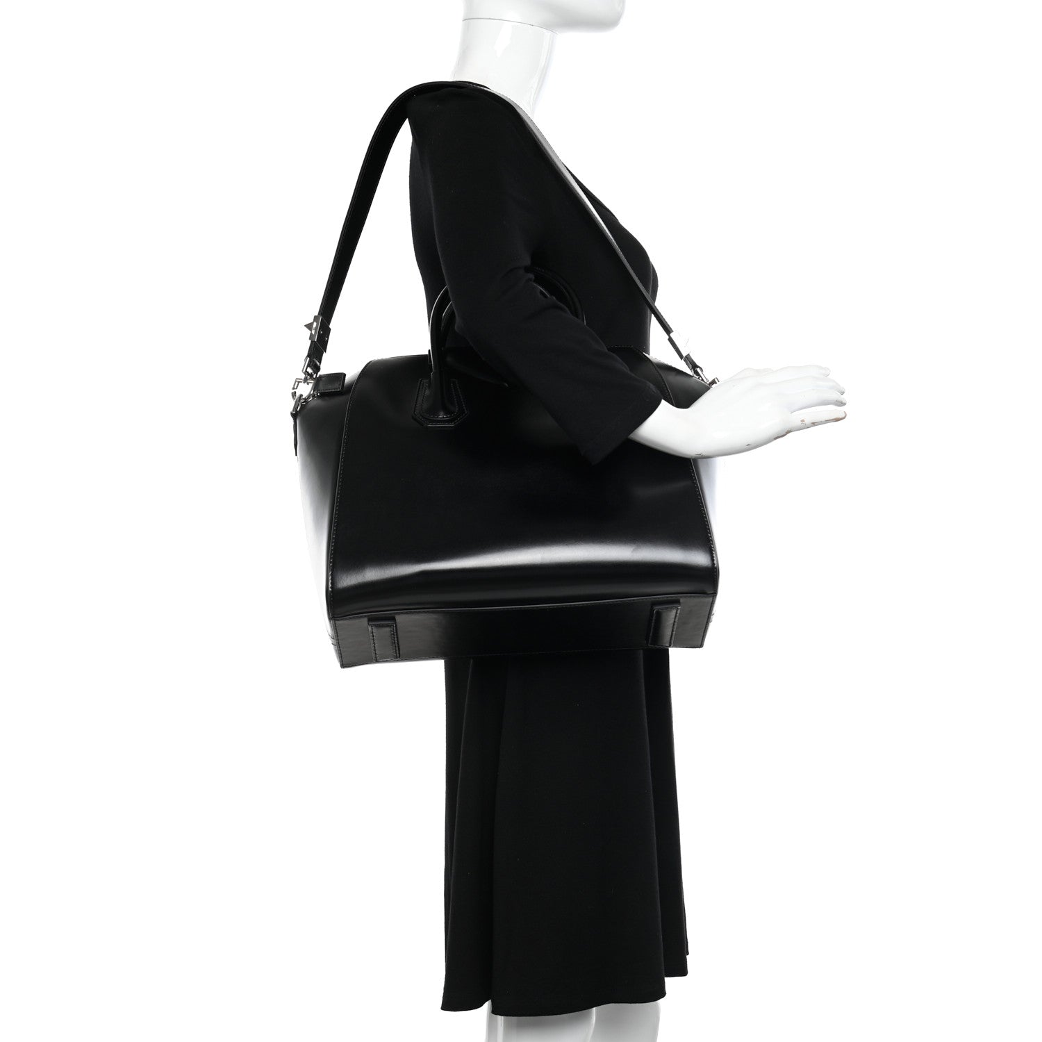 Givenchy Shiny Lord Calfskin Medium Antigona Black 2 of 10