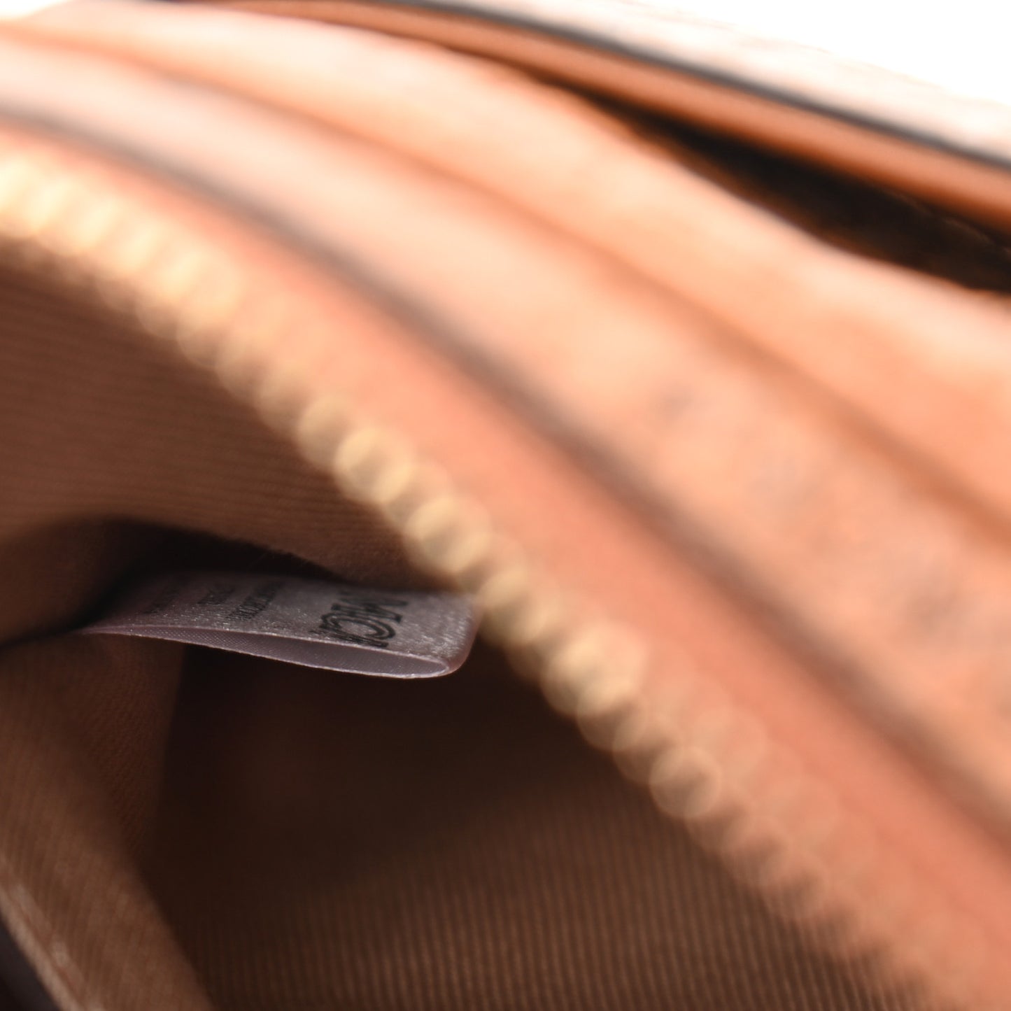 Visetos Klassik Crossbody Bag Cognac