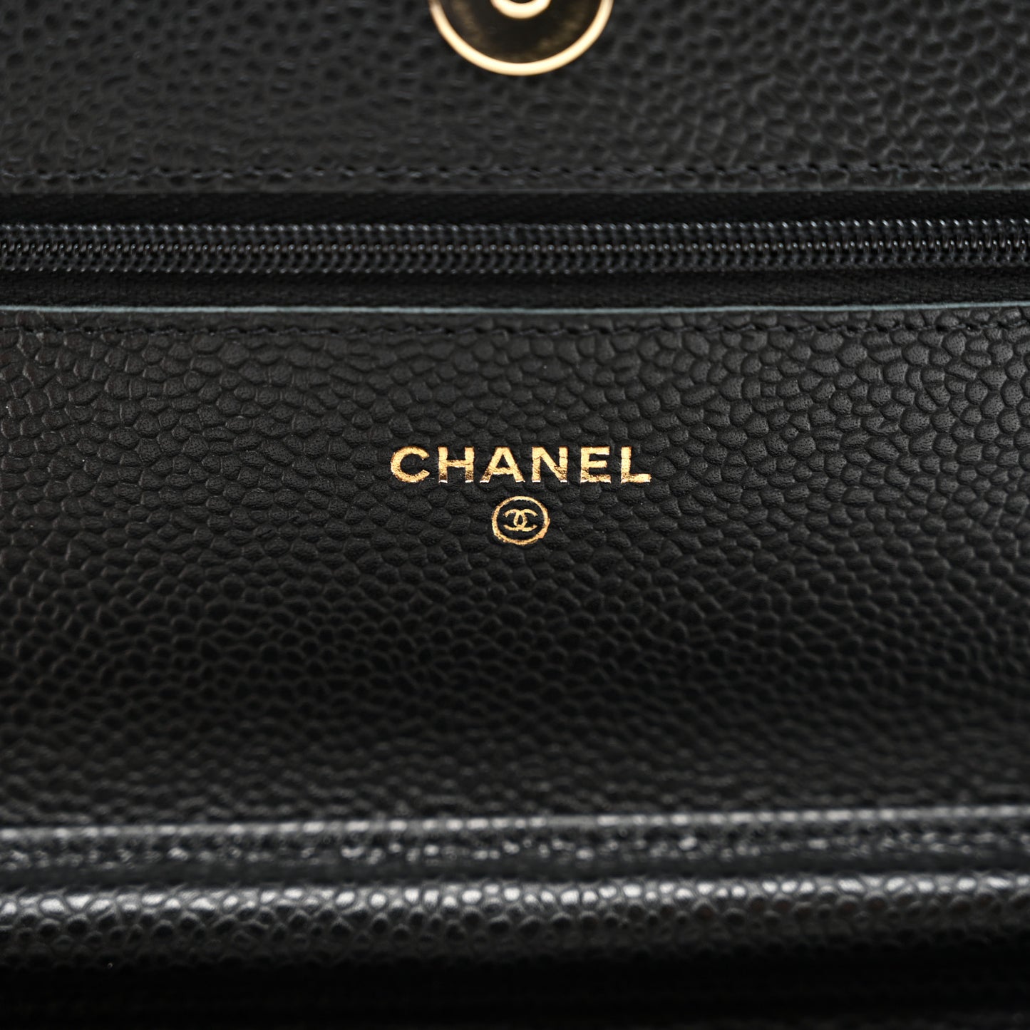 Caviar Quilted Wallet on Chain WOC Black
