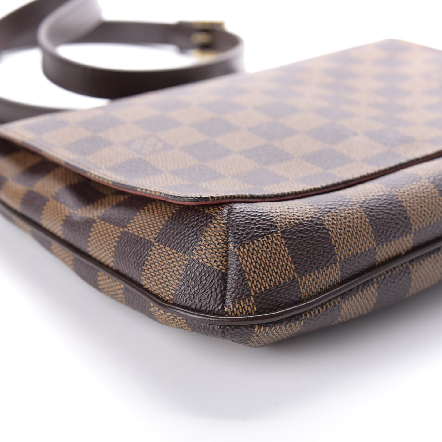 Damier Ebene Musette Tango