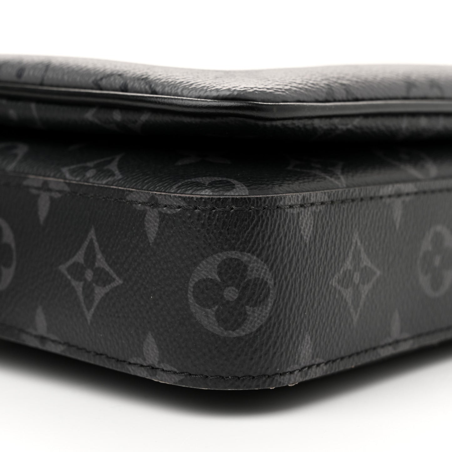 Reverse Monogram Eclipse Trio Messenger