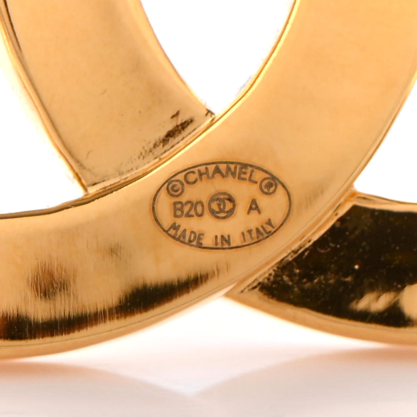 Metal Paris Button CC Large Brooch Gold