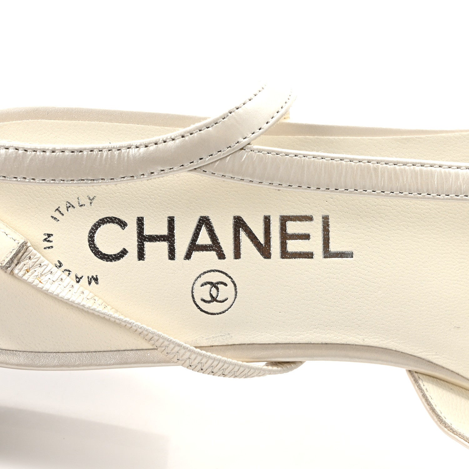 Chanel Iridescent Calfskin Cap Toe CC Slingback Pumps 39.5 White Black 7 of 7