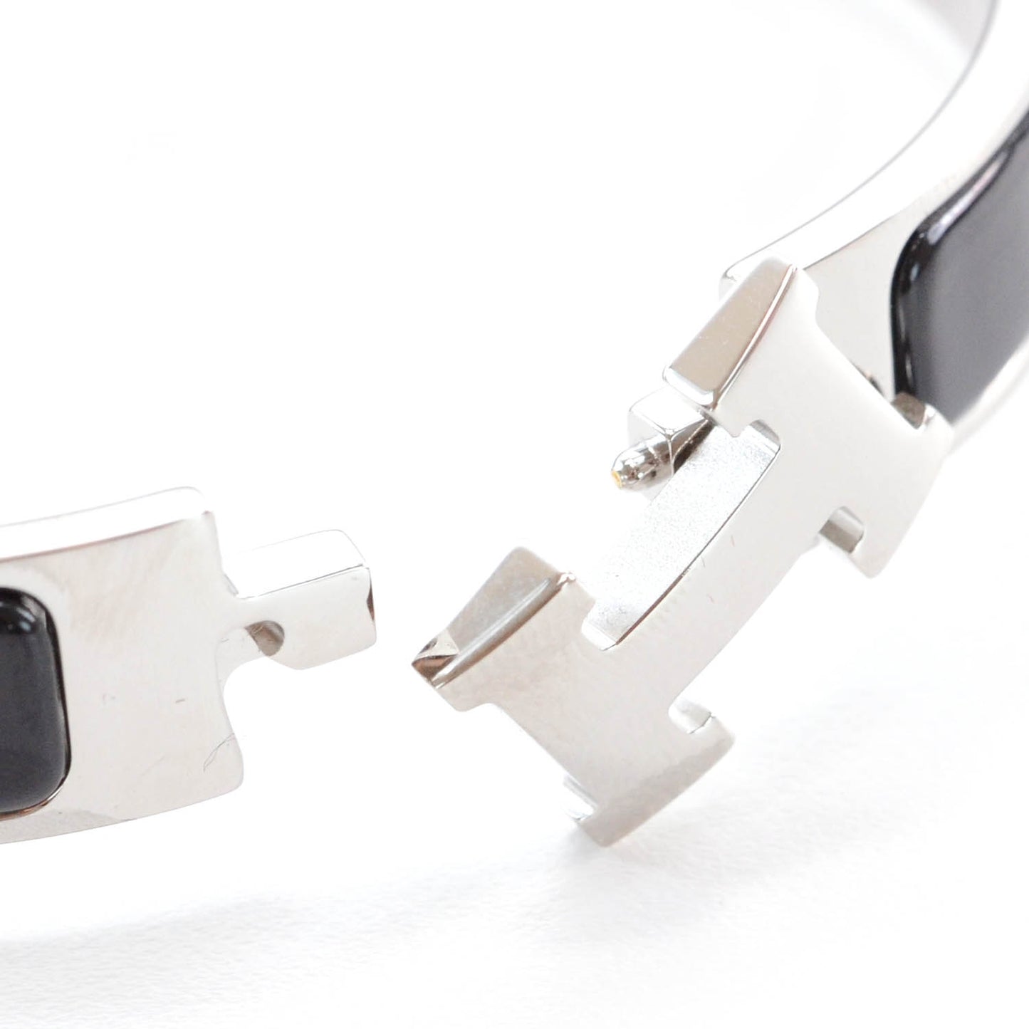 Enamel Narrow Clic Clac H Bracelet GM Black