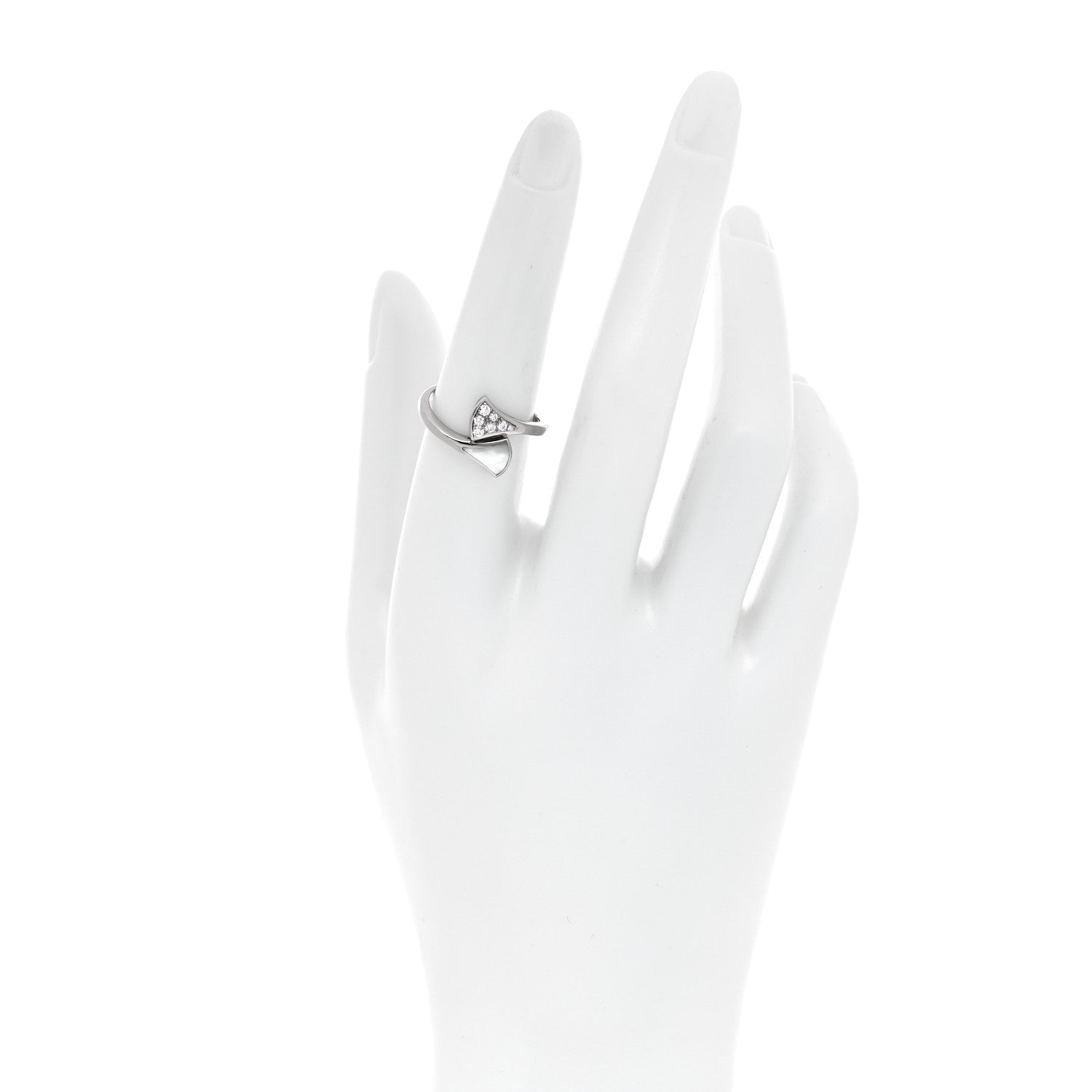 Bulgari 18K White Gold Diamond Mother of Pearl Divas' Dream Ring 54 6.75 4 of 10