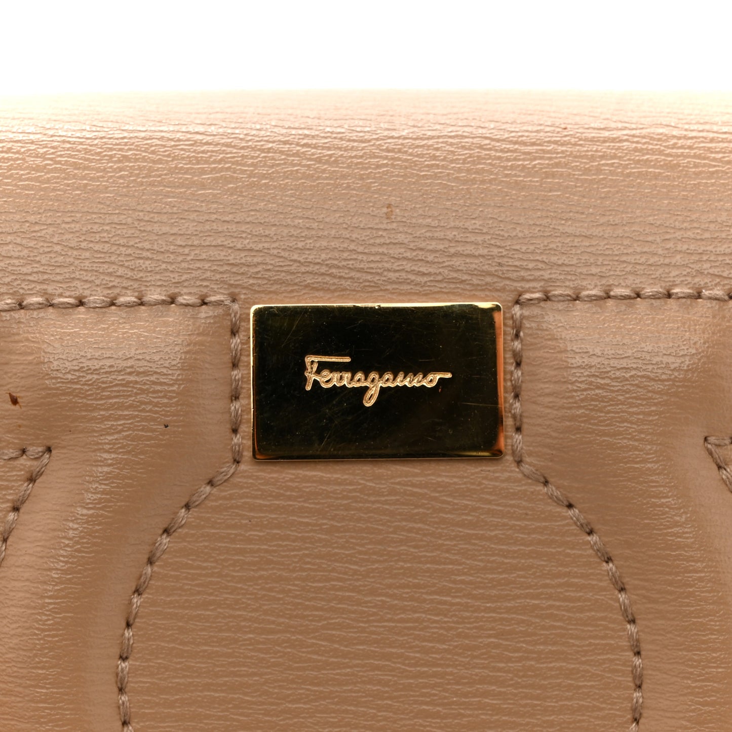 Calfskin City Wallet On Chain Almond