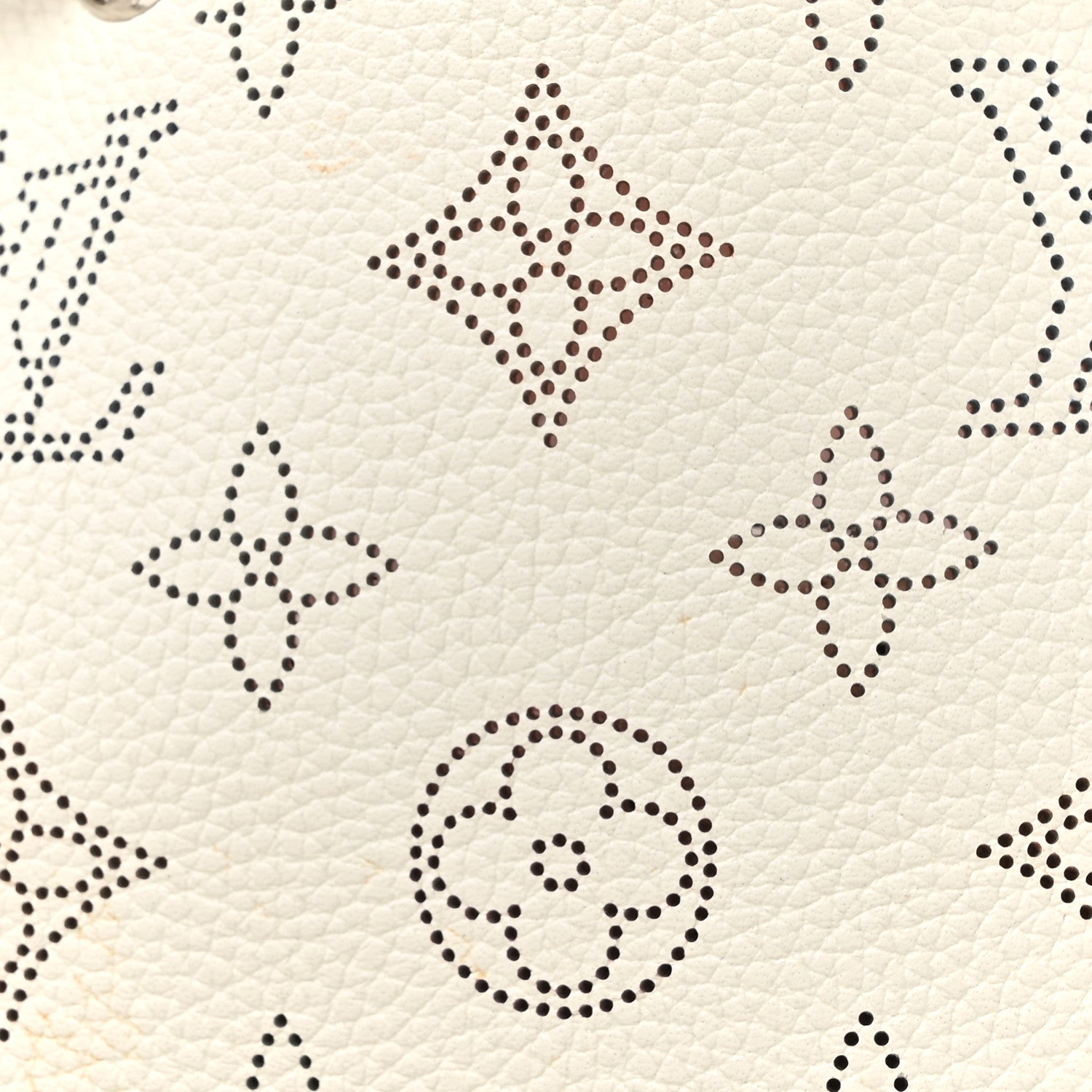 Louis Vuitton Mahina Bella Snow White 9 of 16