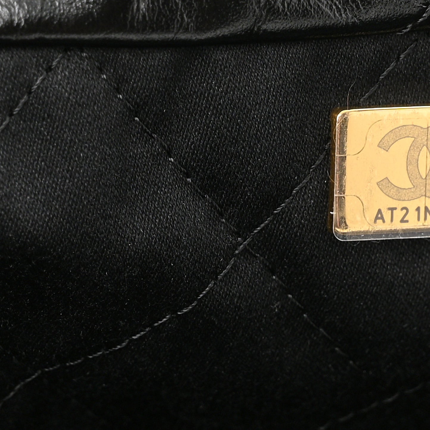 Shiny Calfskin Quilted Chanel 22 Black
