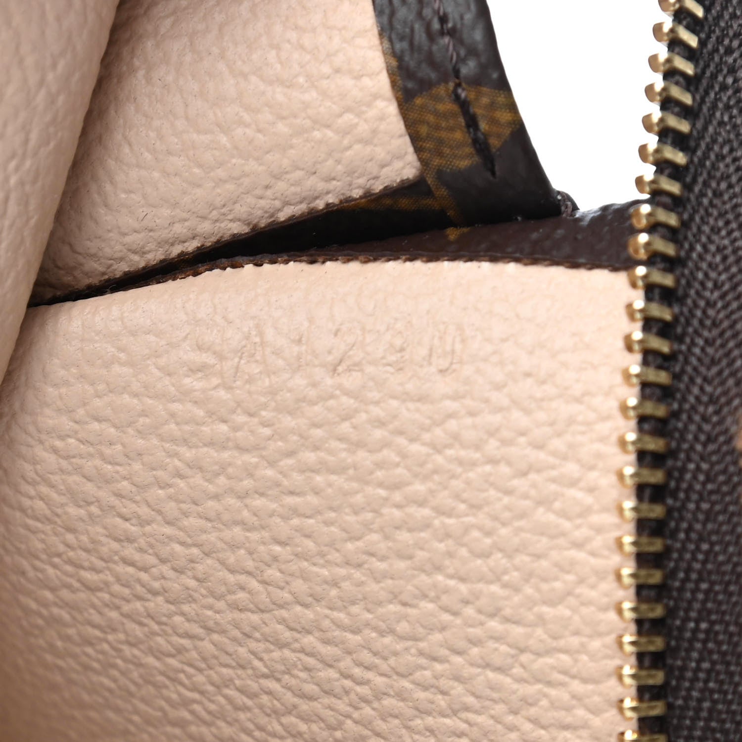 Louis Vuitton Monogram Toiletry Pouch 26 6 of 7