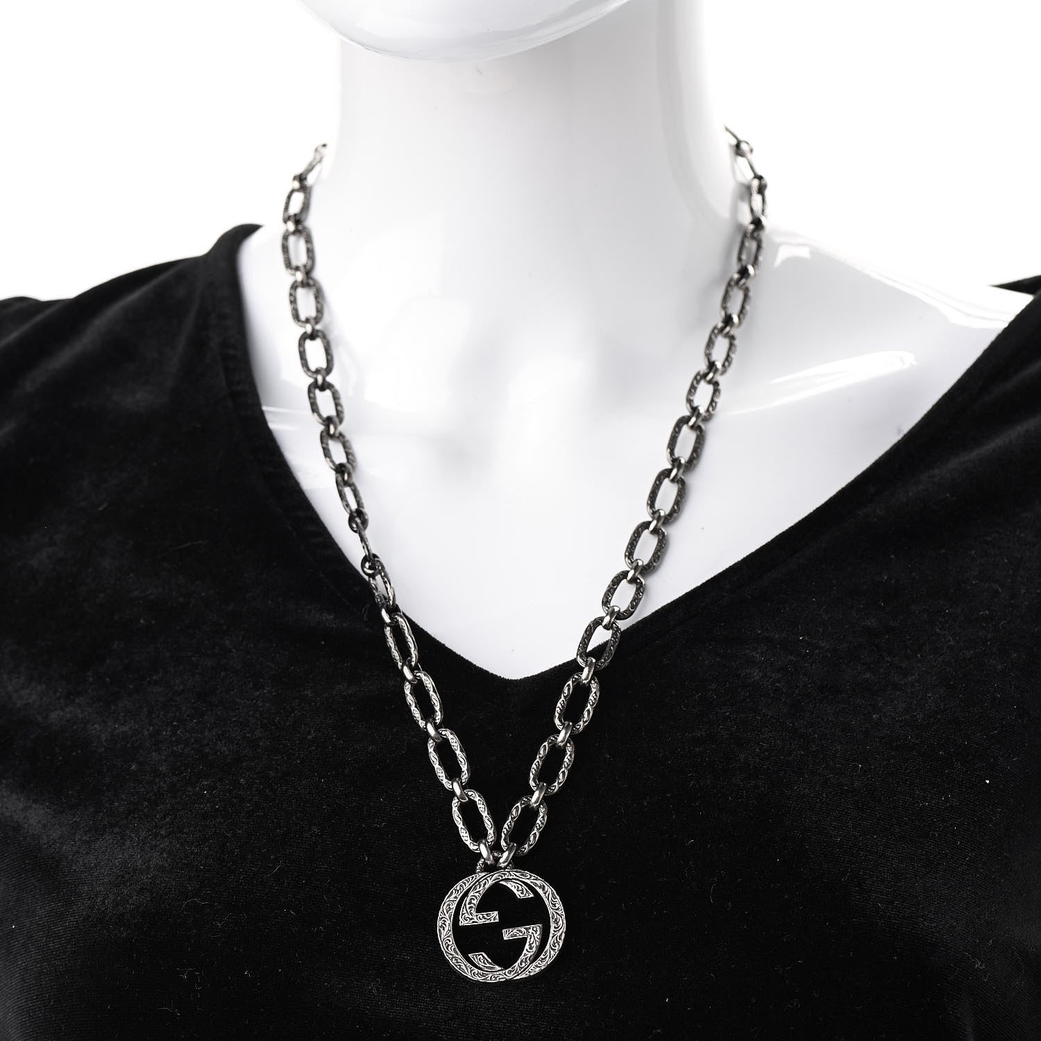 Gucci Sterling Silver Textured Interlocking G Pendant Necklace 2 of 5