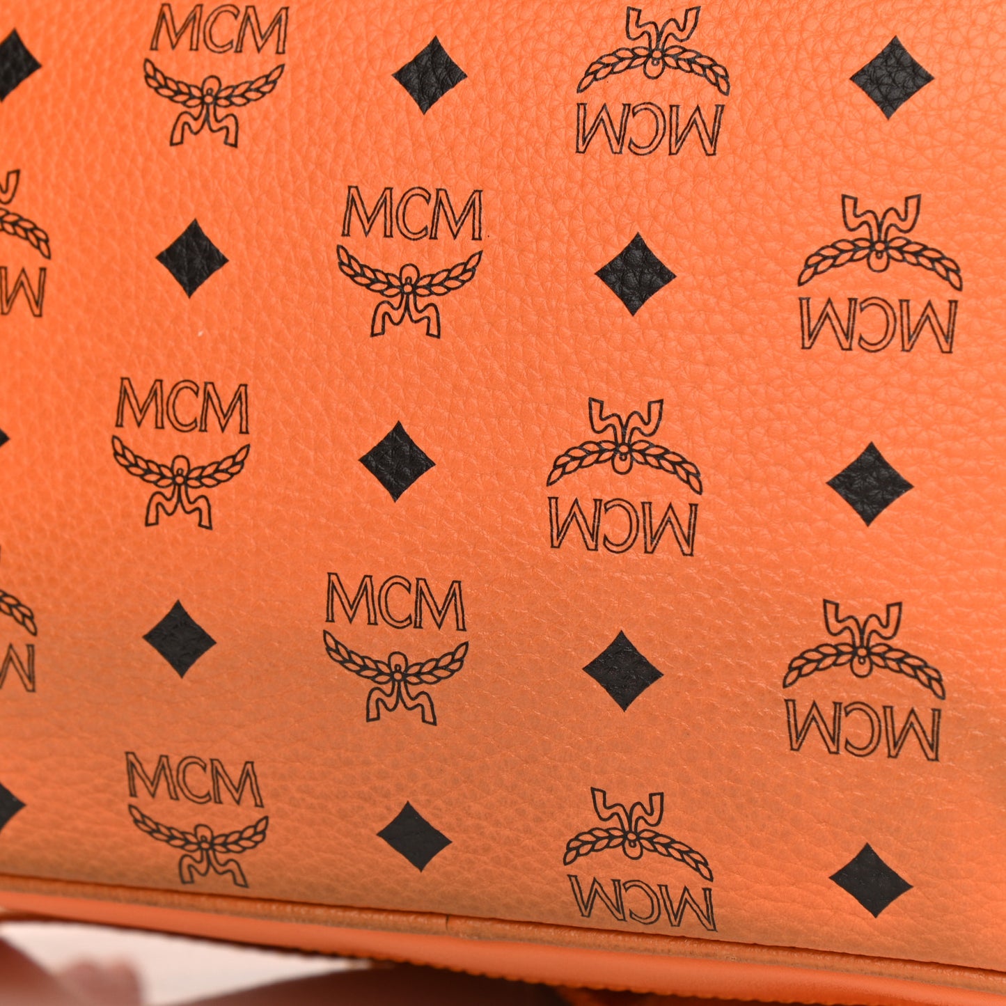 Visetos Crown Stud Medium Stark Backpack Orange