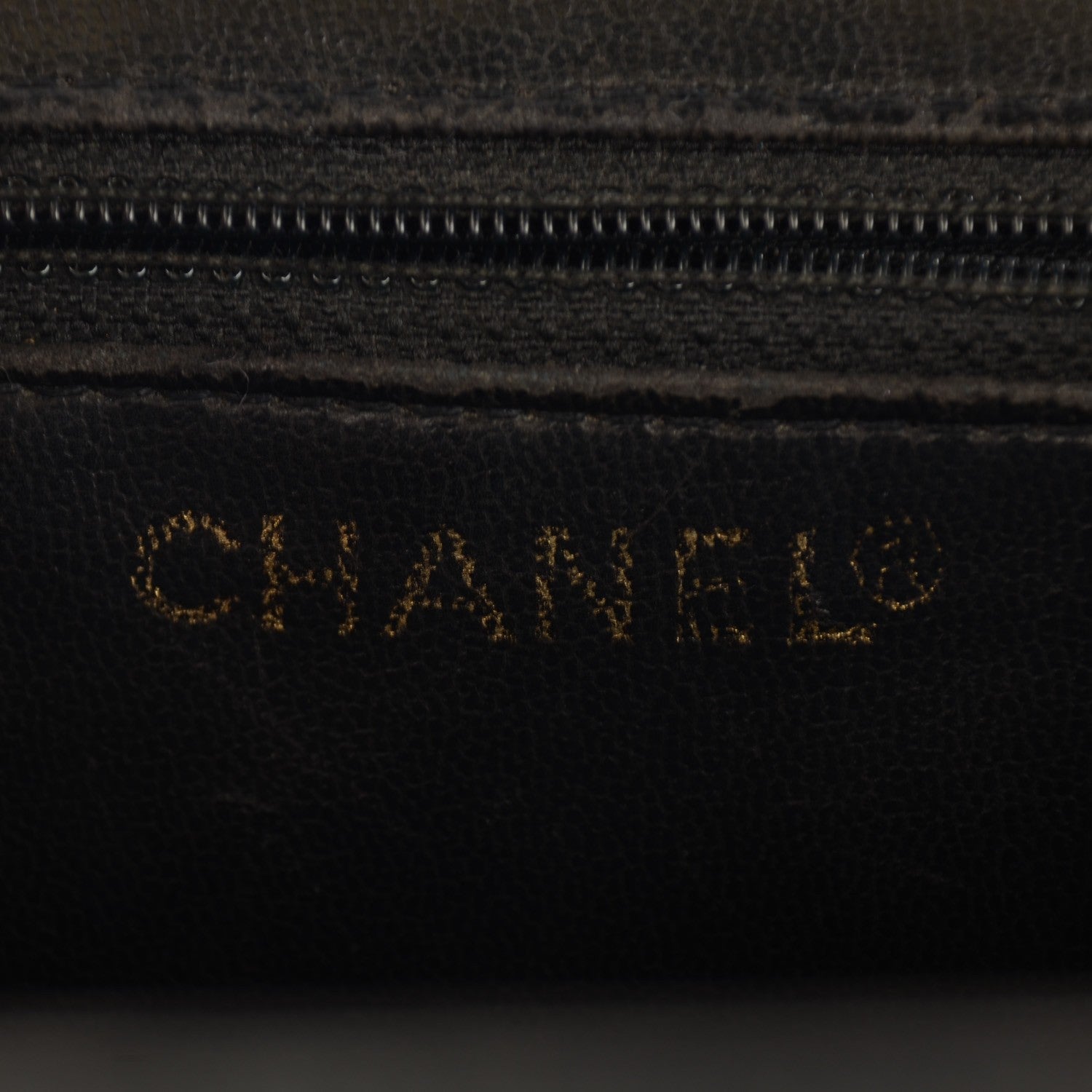 Chanel Caviar CC Vanity Cosmetic Case Black 6 of 9