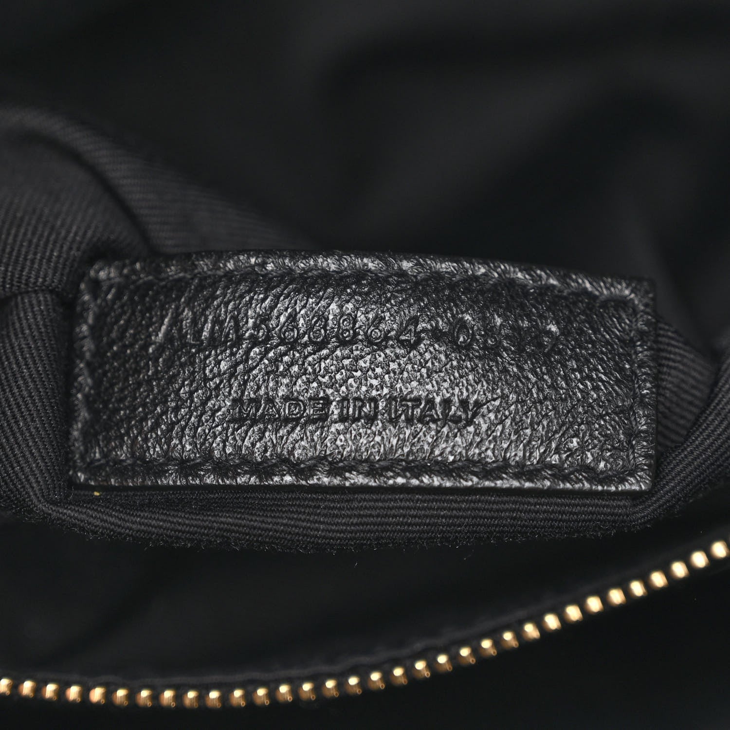 Saint Laurent Grain de Poudre Matelasse Chevron Medium Tribeca Shopping Bag Black 8 of 11
