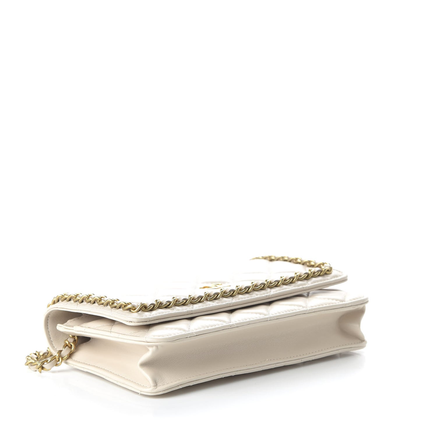 Lambskin Quilted Chain Around Wallet On Chain WOC White