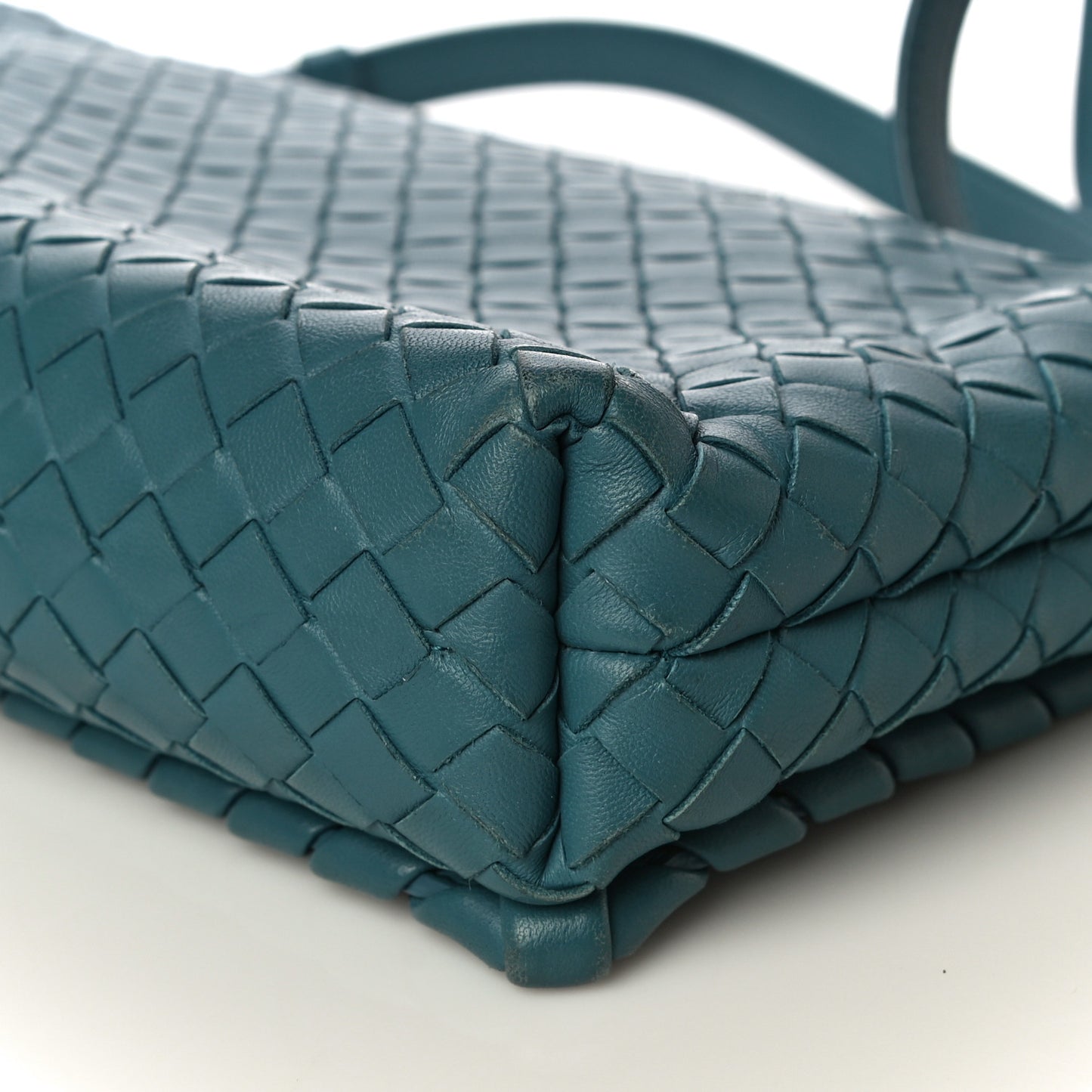 Nappa Intrecciato Dahlia Clutch Crossbody Canard