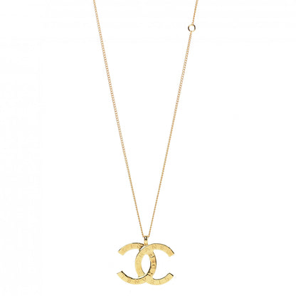 Chanel Metal CC Paris Button Necklace Gold 1 of 6