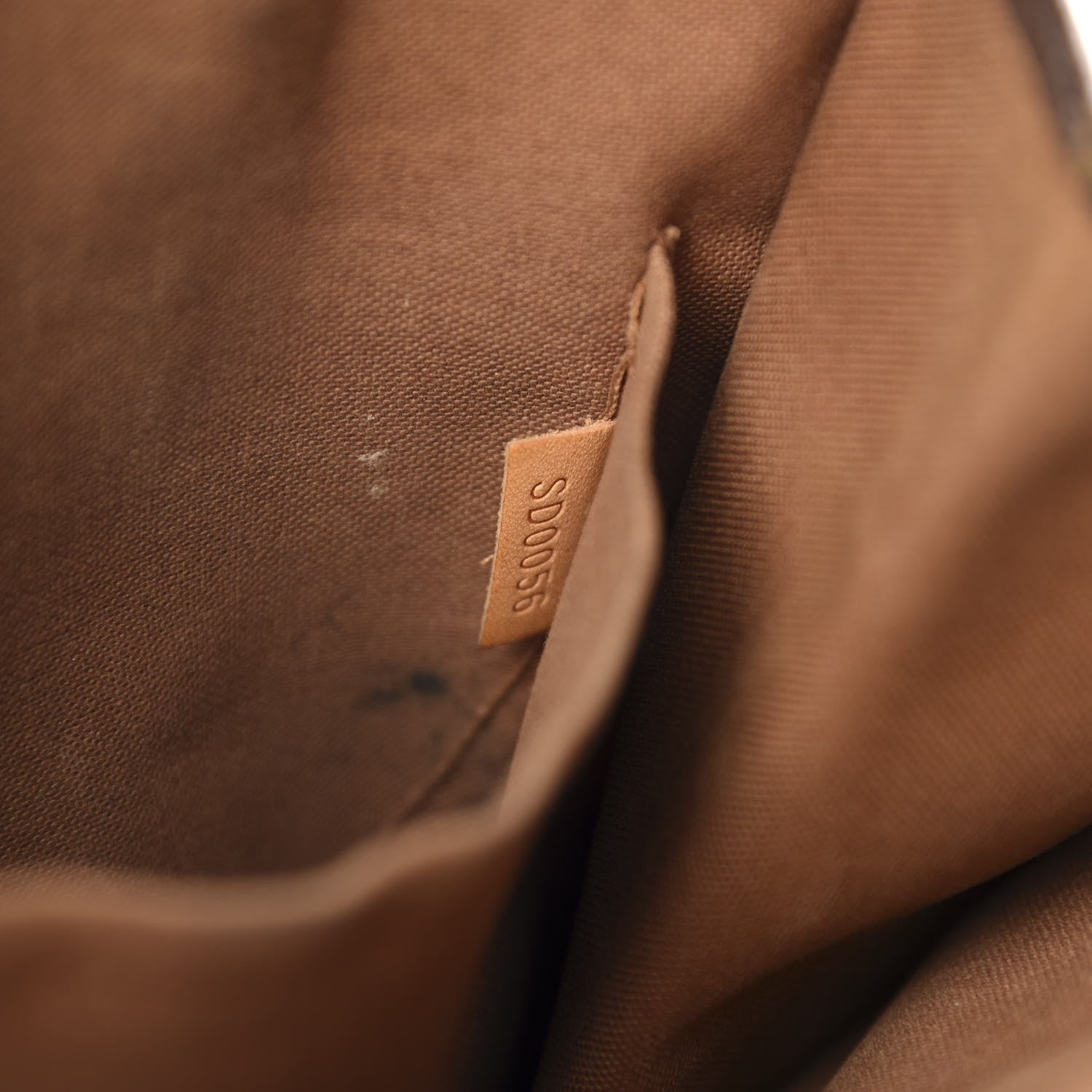 Louis Vuitton Monogram Popincourt Haut 11 of 20