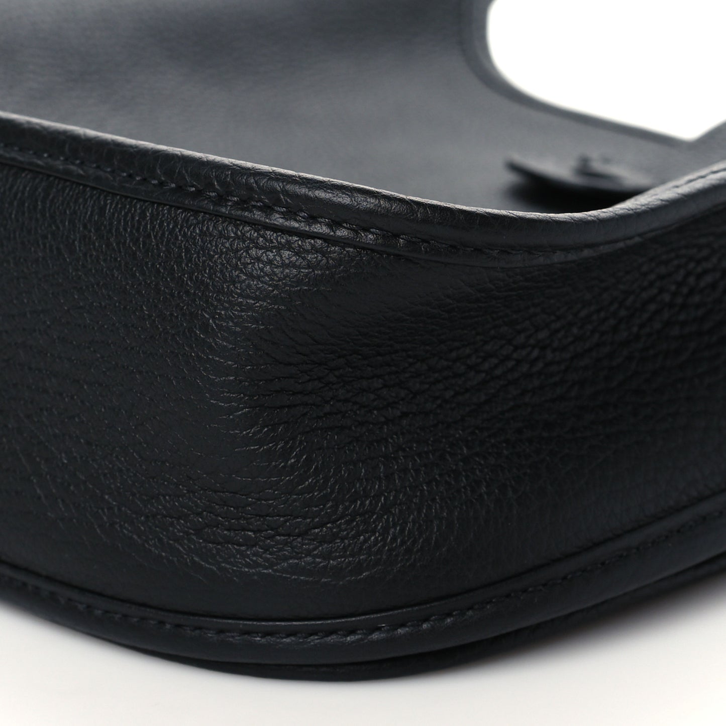 Taurillon Clemence Evelyne III PM Black