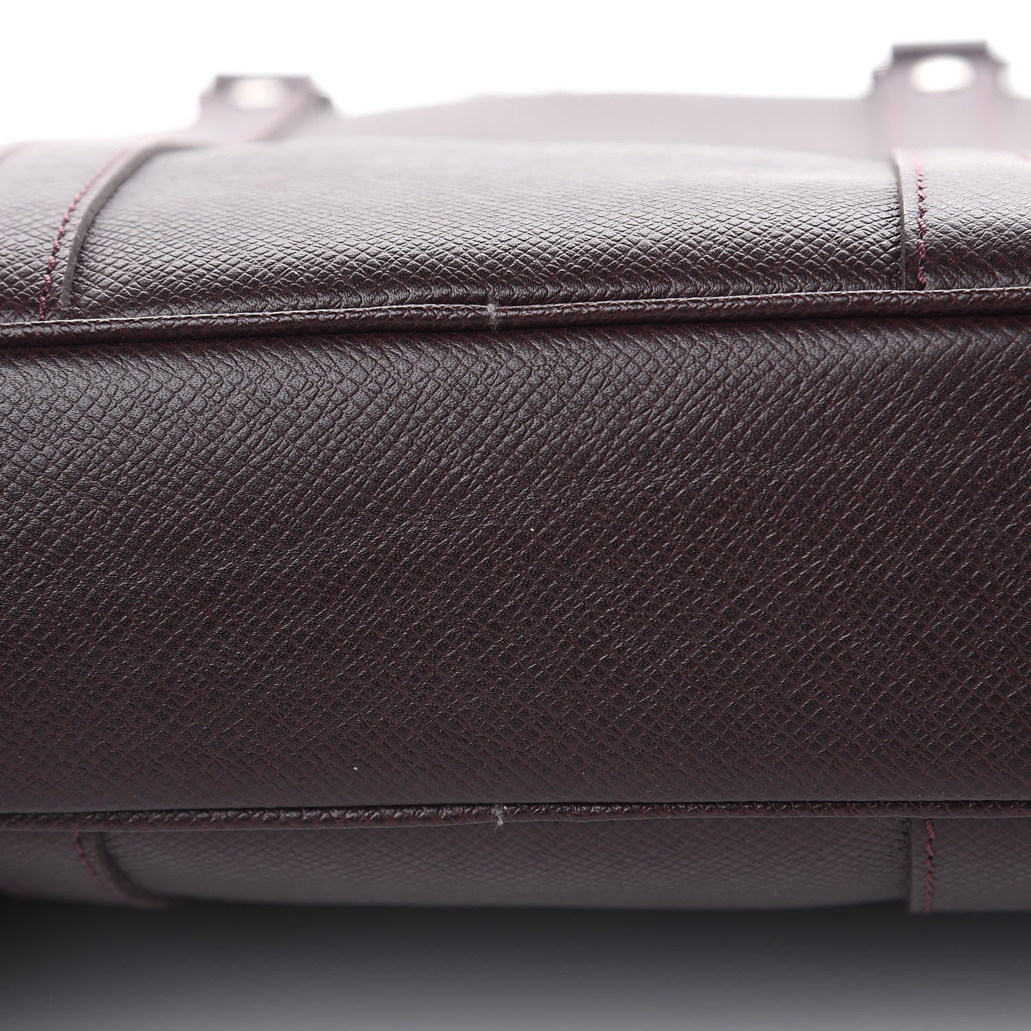 Louis Vuitton Taiga Porte Documents Voyage PM Acajou 10 of 10