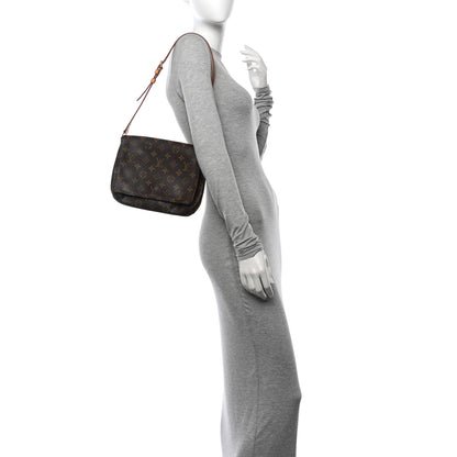 Louis Vuitton Monogram Musette Tango 2 of 10
