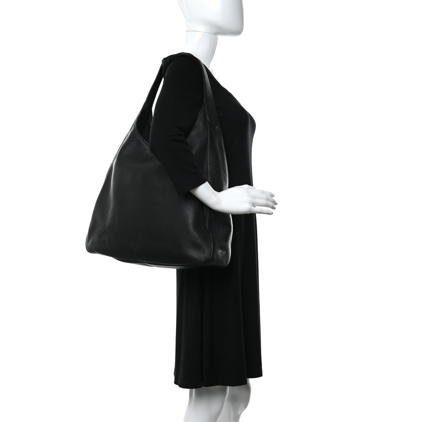 Vitello Daino Medium Pocket Hobo Bag Black