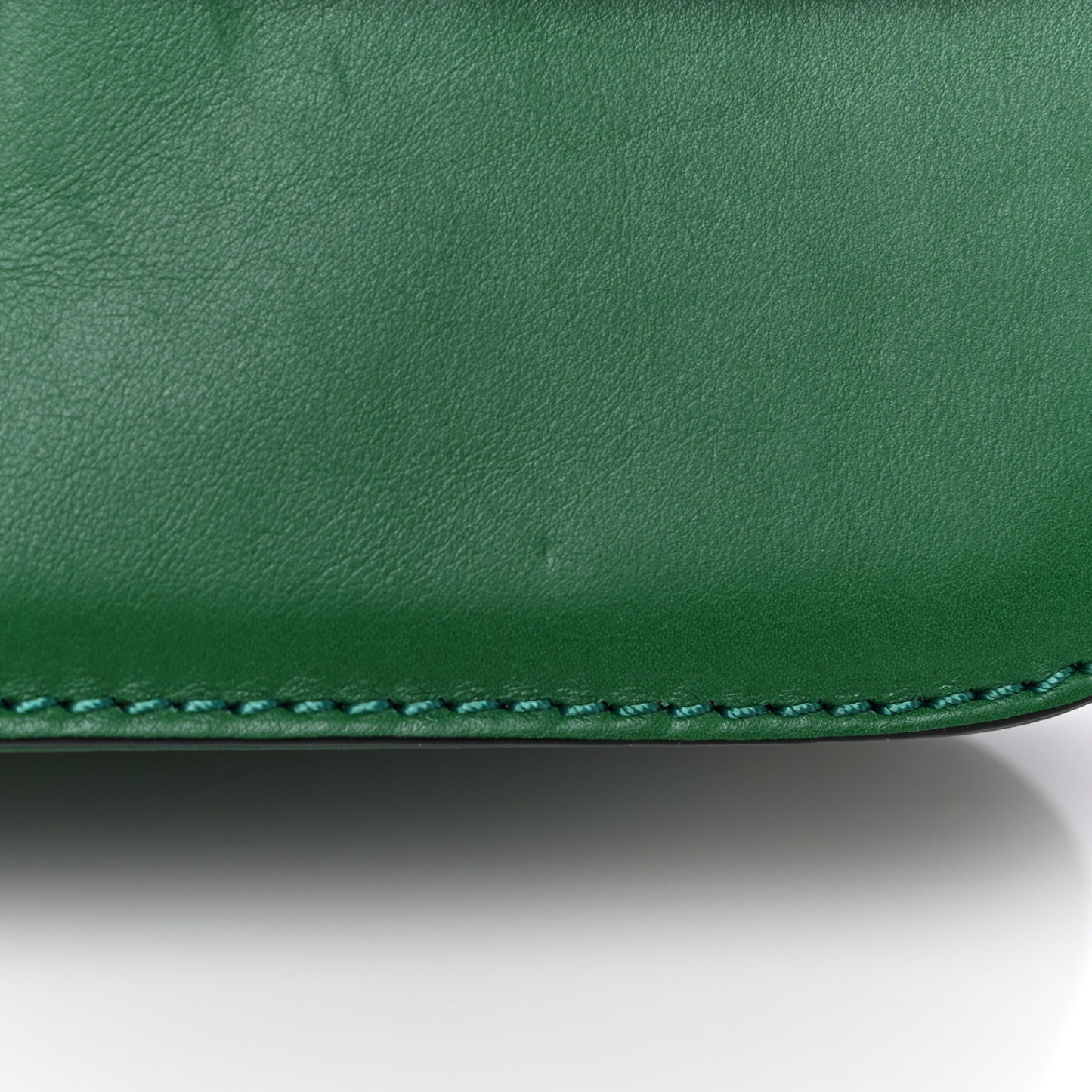 Vitello Medium Glam Lock Rockstud Flap Pop Green