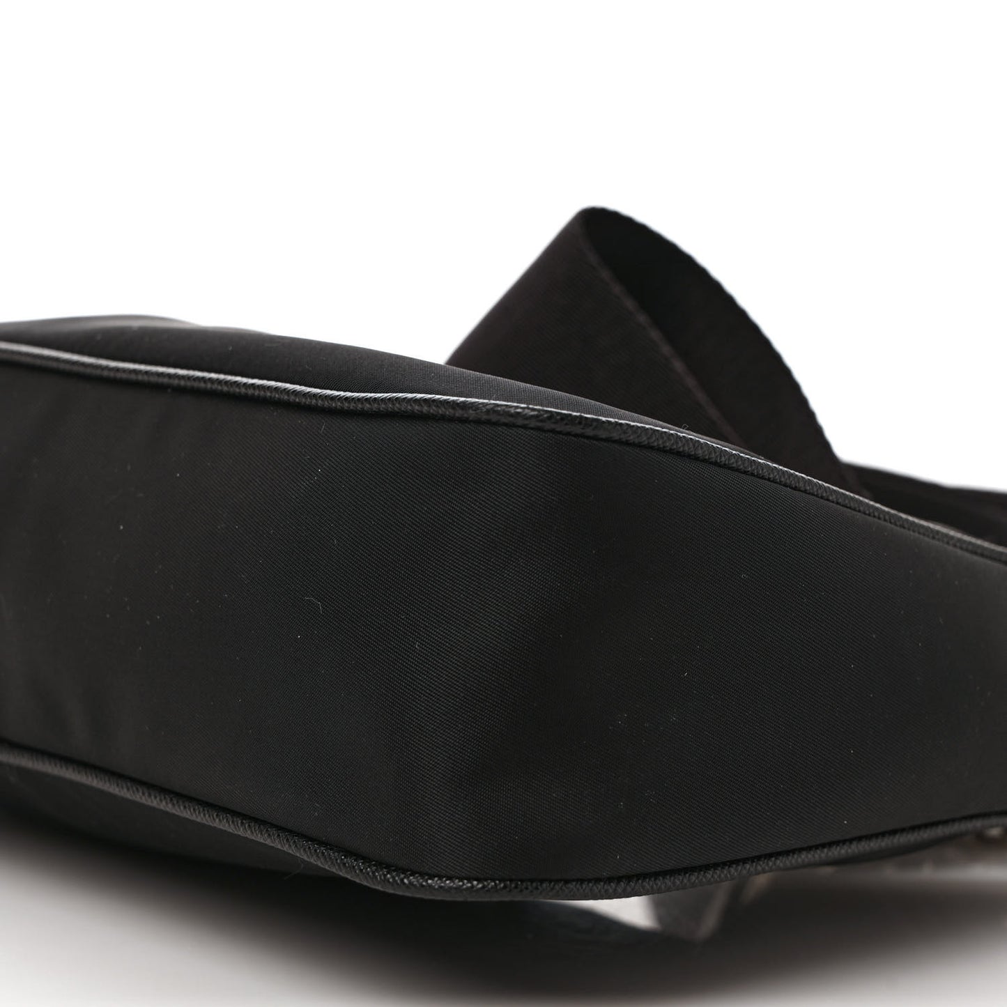 Re-Nylon Saffiano Re-Edition 2005 Shoulder Bag Black