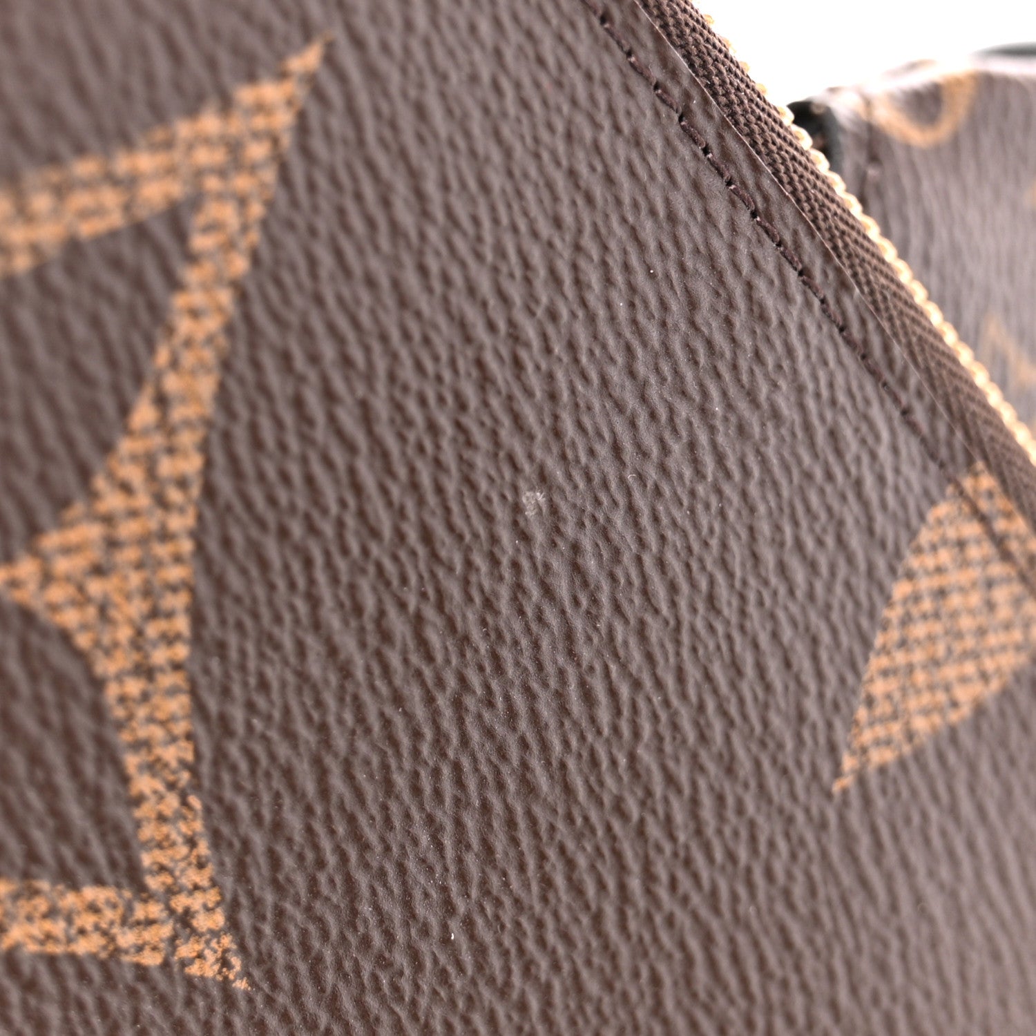 Louis Vuitton Reverse Monogram Giant Trio Pouch 9 of 10