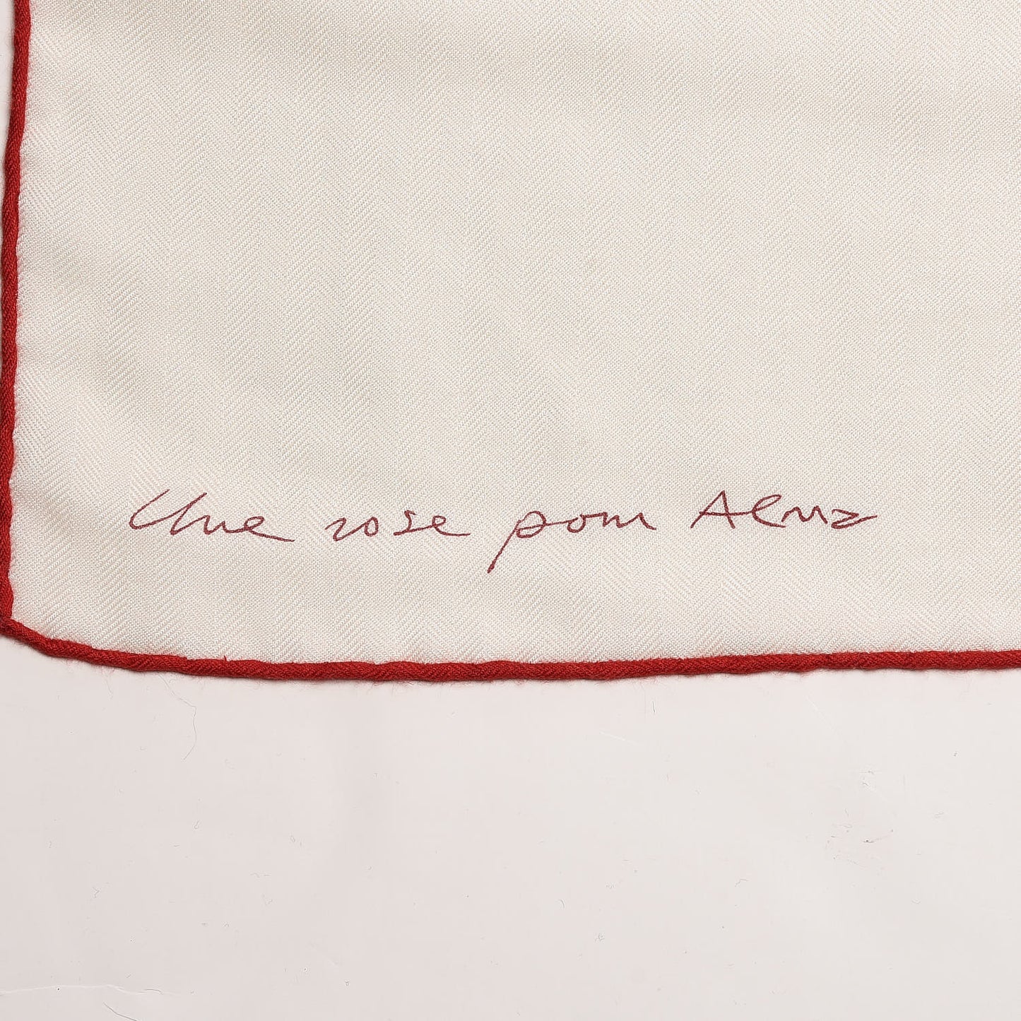Cashmere Silk Une Rose Pour Alma Shawl 140 White Rouge Bordeaux