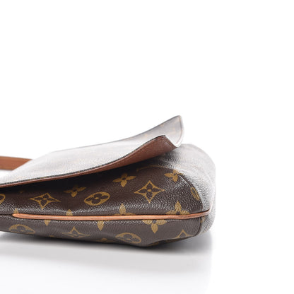Louis Vuitton Monogram Musette Tango 15 of 19