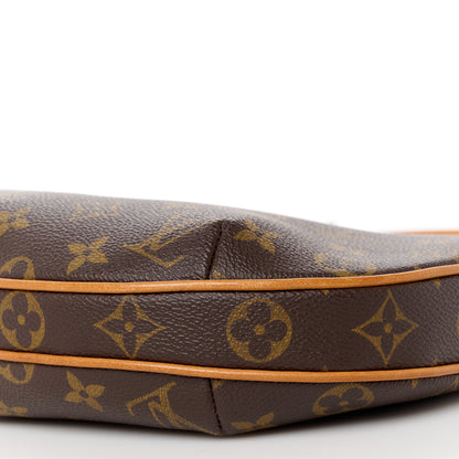 Louis Vuitton Monogram Croissant PM 10 of 10