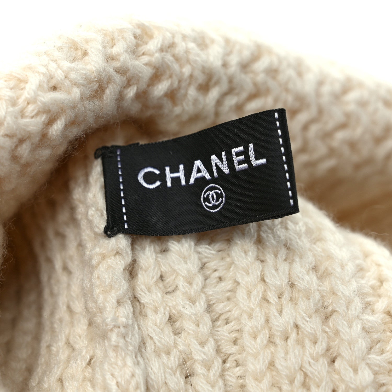 Chanel Cashmere CC Beanie Hat White Black 5 of 6