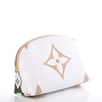 Louis Vuitton Monogram Giant Cosmetic Pouch Kaki 3 of 7