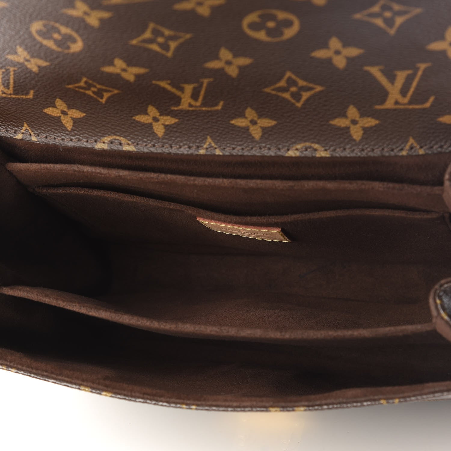 Louis Vuitton Monogram Pochette Metis 4 of 10