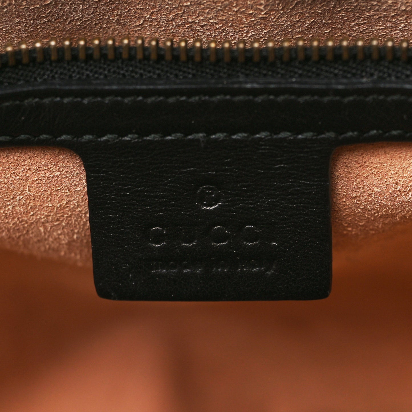 Calfskin Matelasse Medium GG Marmont Tote Black