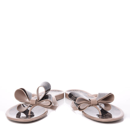 Valentino Garavani PVC Jelly Lace Print Bow Thong Sandals 40 Black Poudre 5 of 9