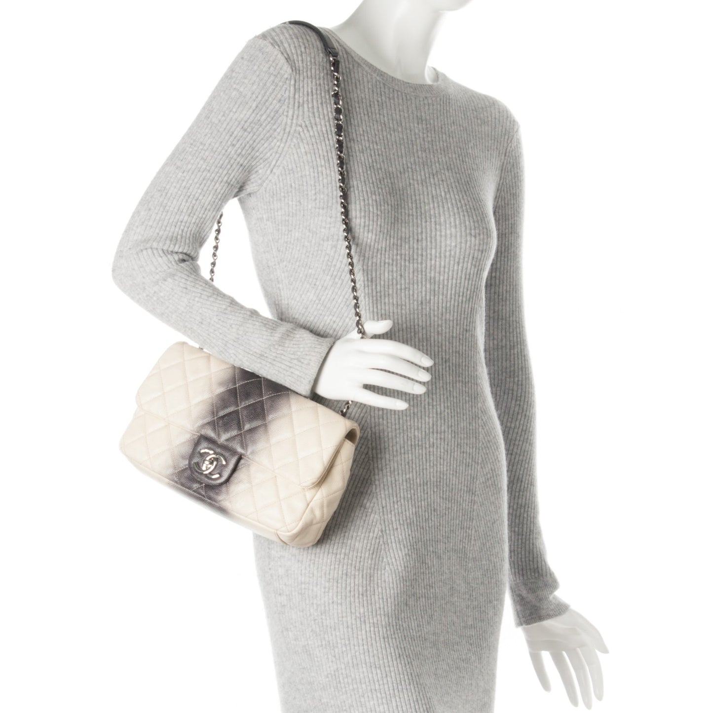 Caviar Quilted Medium Ombre Single Flap Grey