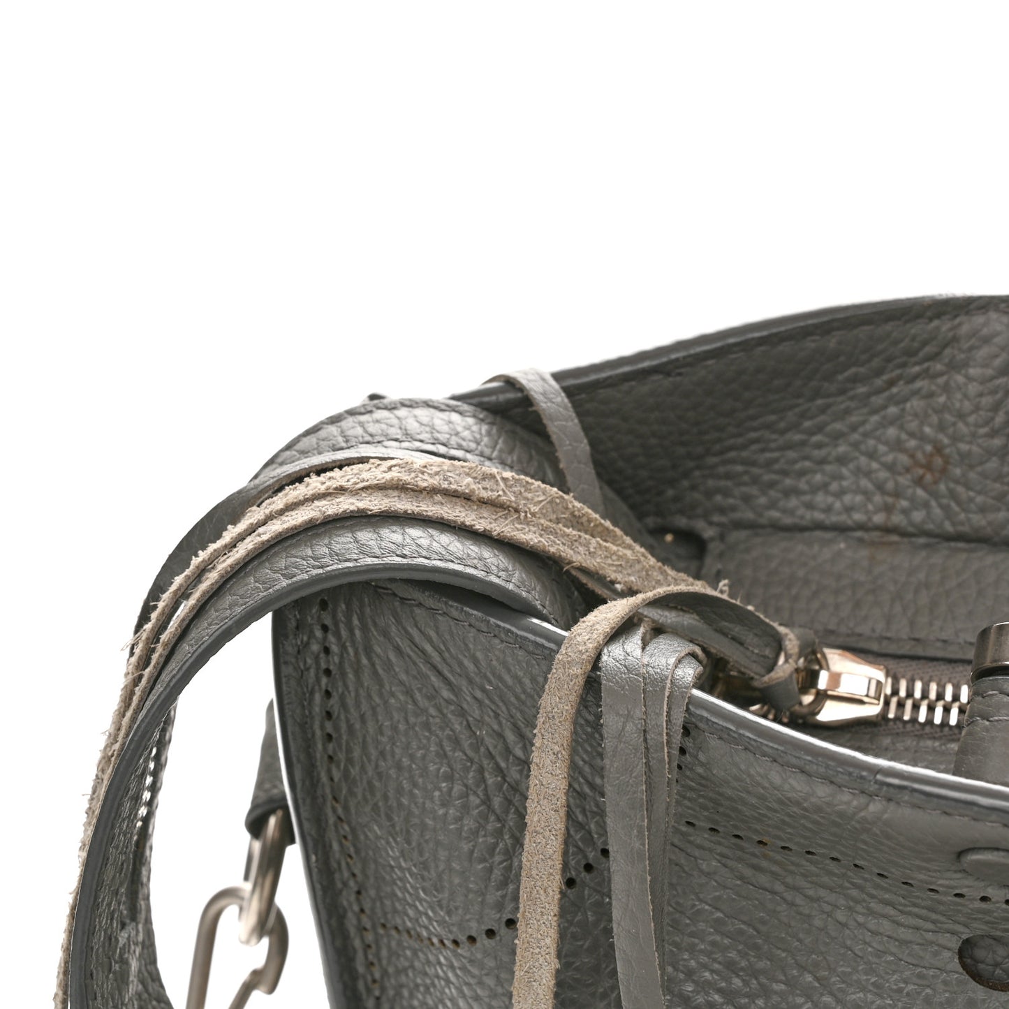 Veau Grana Perforated Blackout Hardware City Gris Acier