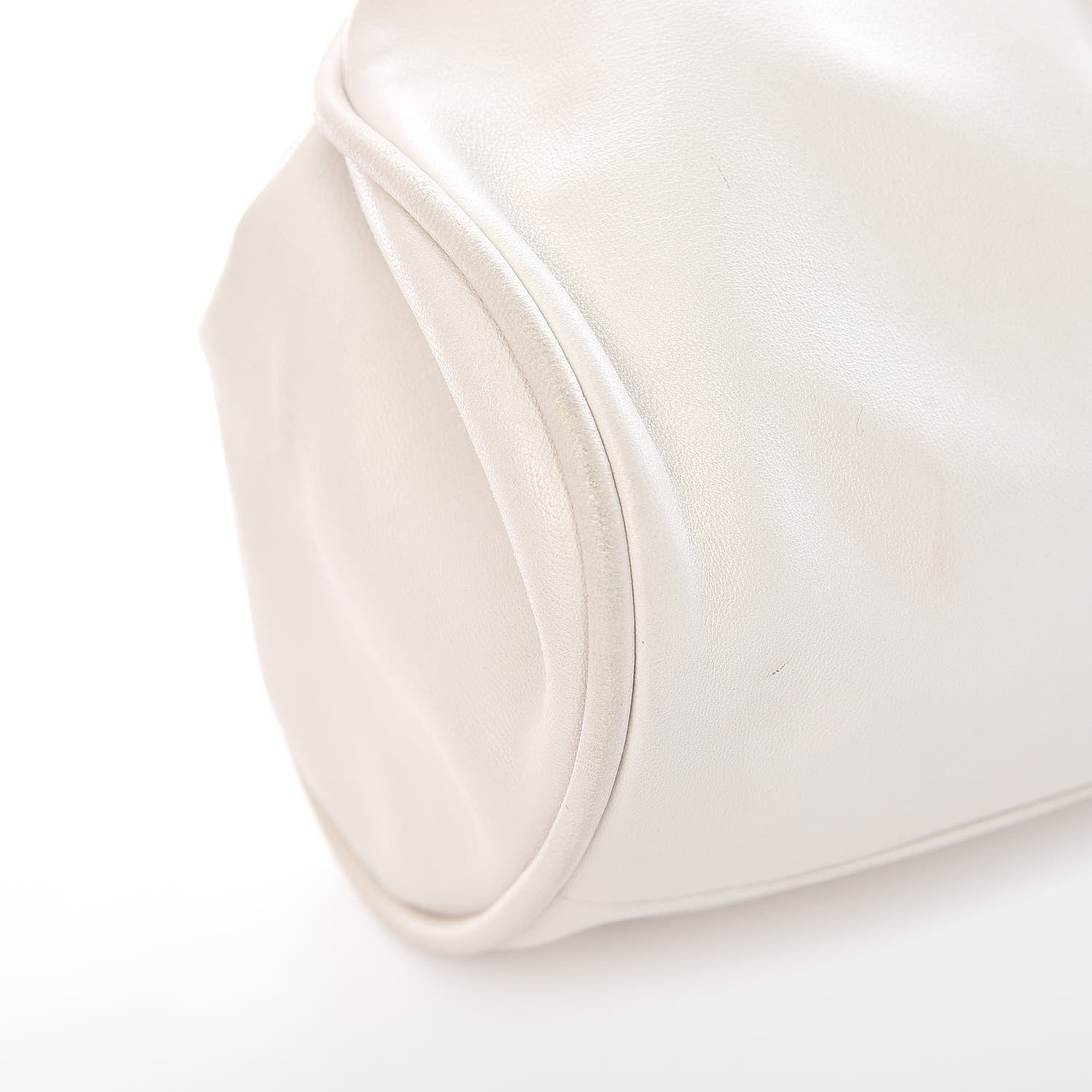 FASHIONPHILE CHANELLambskinChainEmbellishedFrameToteIvory 8 of 17