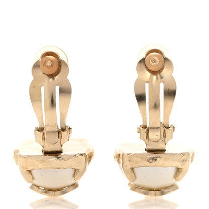 Chanel Pearl CC Clip On Earrings Gold 3 of 4