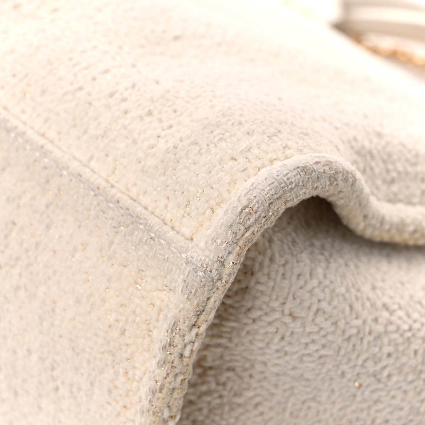 Lurex Boucle Medium Deauville Tote White