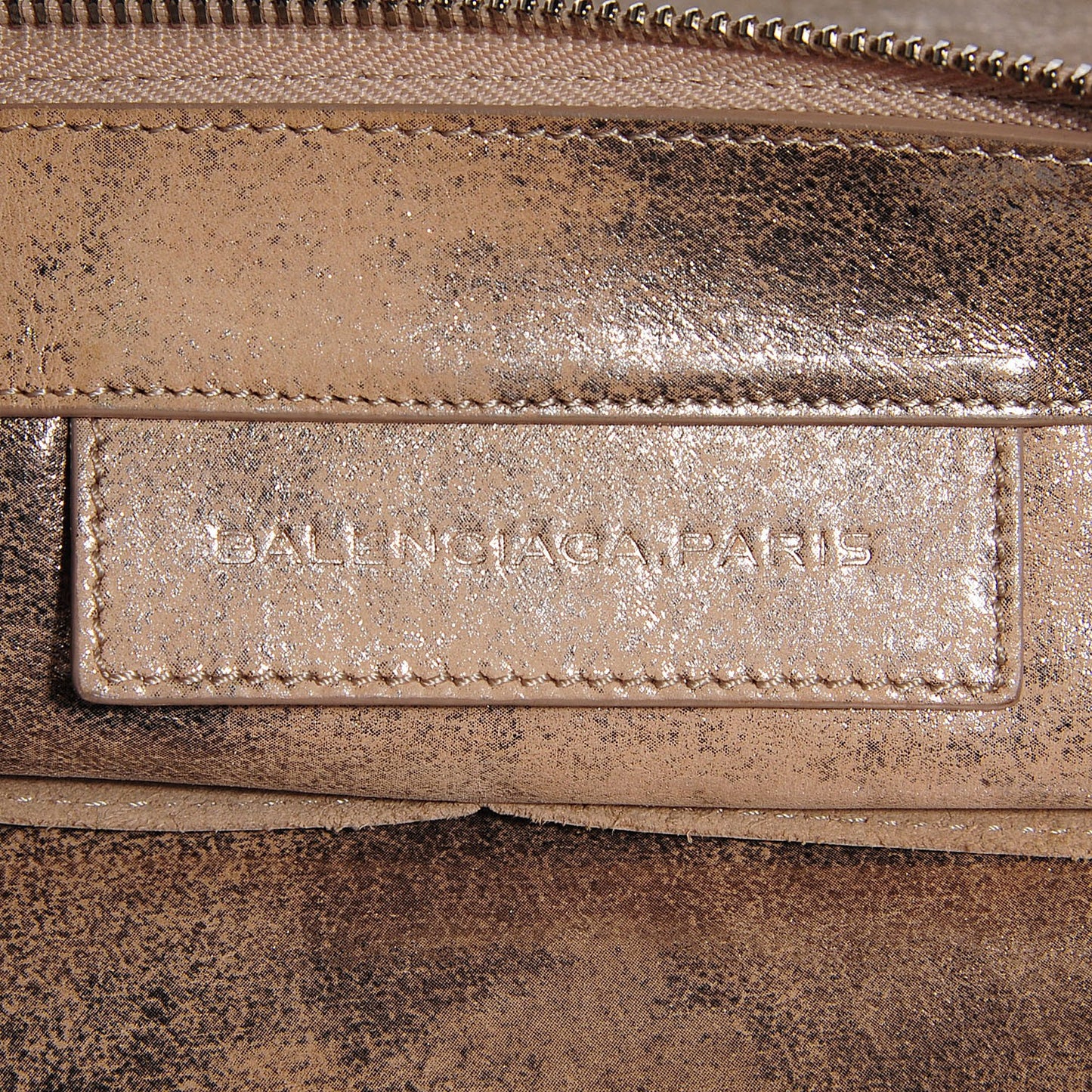 Metallic Calfskin Milkyway Ligne Papier Messenger Beige